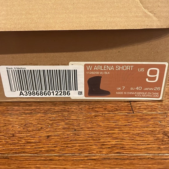 Kookaburra by Ugg Black Boots / Size 9 / Never Worn - Picture 2 of 5